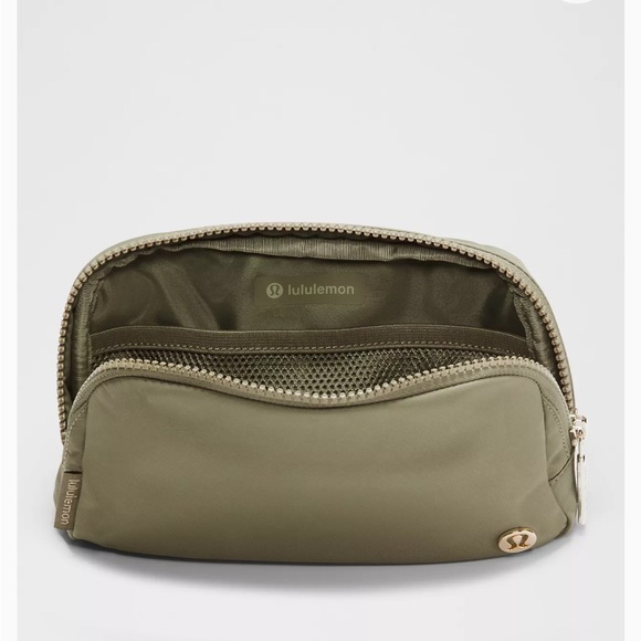 🆕lululemon Everywhere Belt Bag -Green - Picture 2 of 9